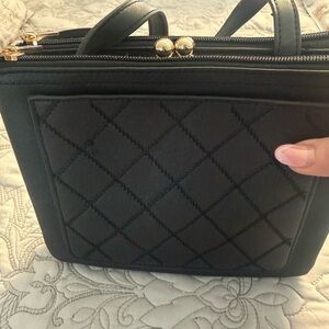 Elegant Black Quilted Handbag